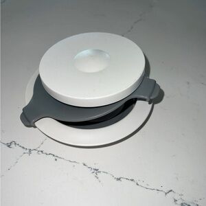 White and Gray Pampered Chef Burger Press